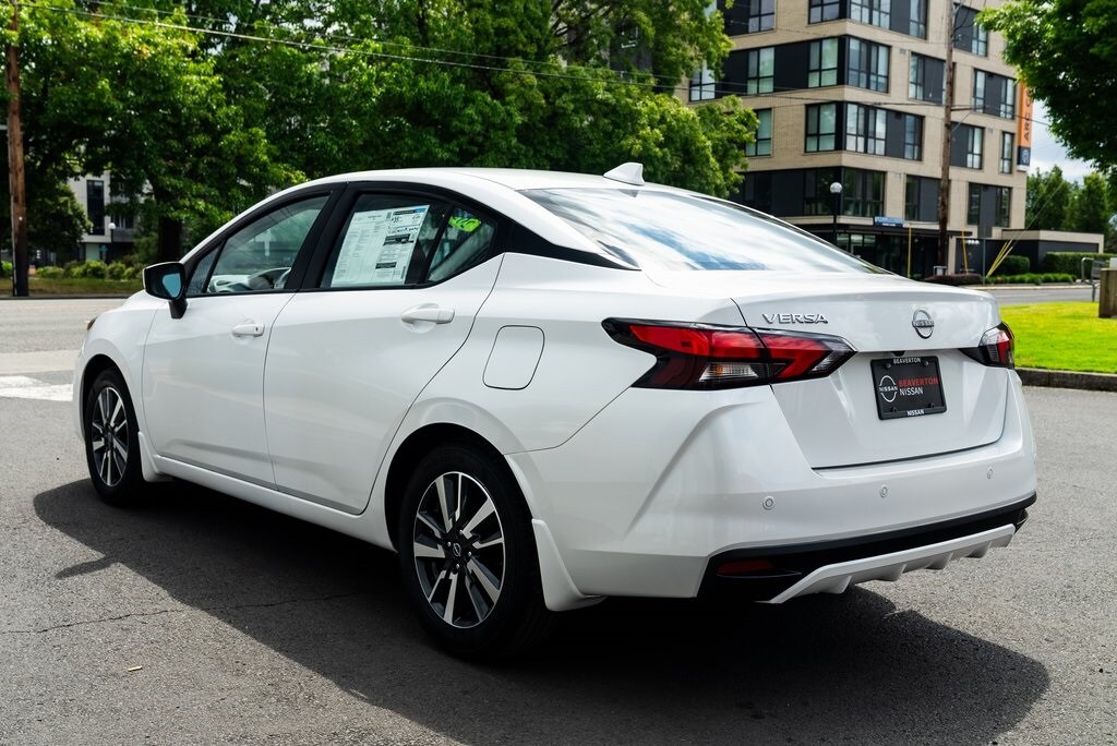 2025 Nissan Versa 1.6 SV photo 4