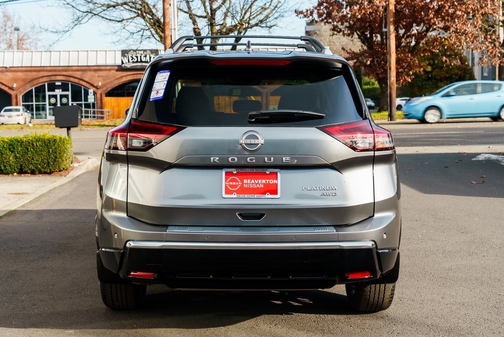 2026 Nissan Rogue Platinum photo 3