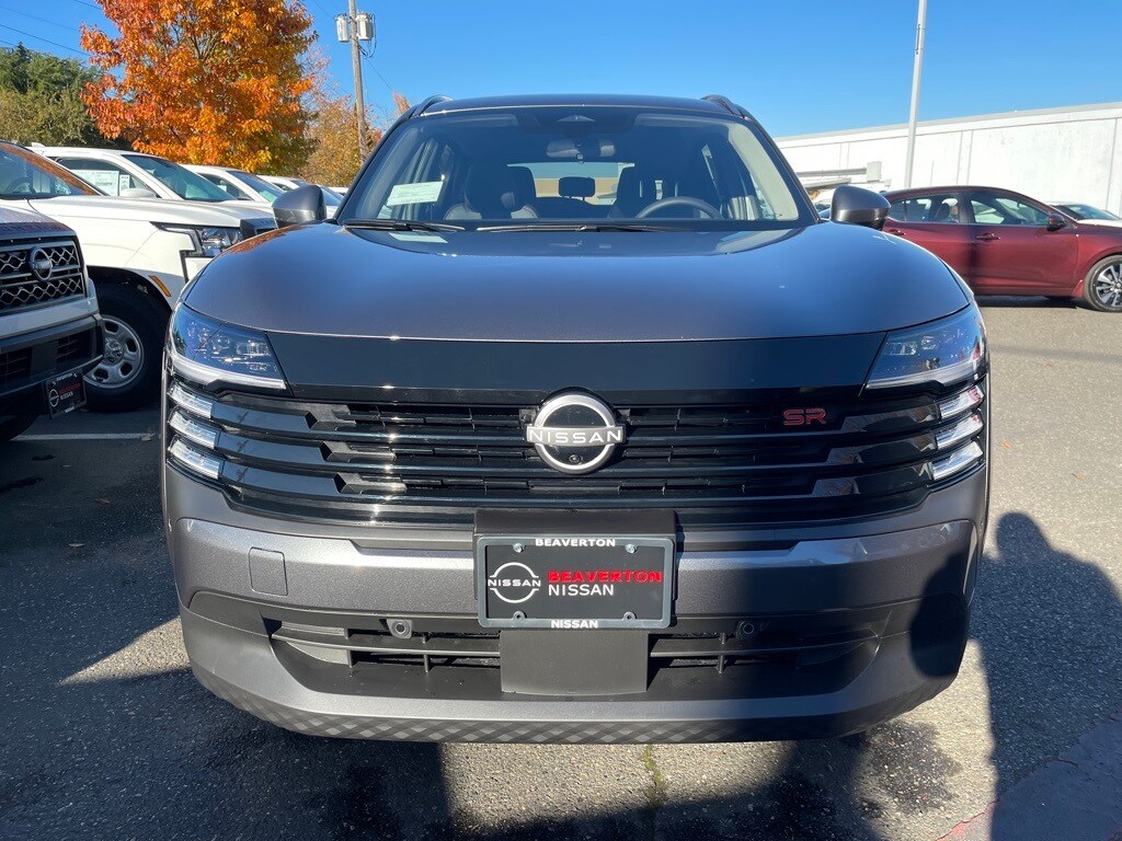 2025 Nissan Kicks SR photo 3