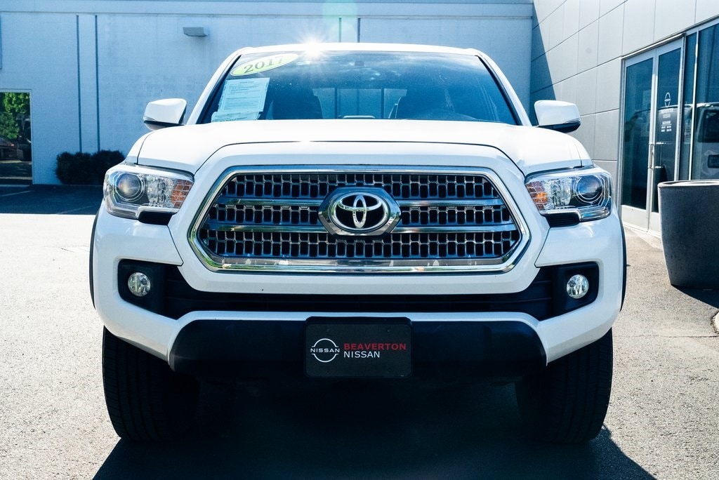 Used 2017 Toyota Tacoma TRD Off Road with VIN 3TMCZ5AN2HM054029 for sale in Beaverton, OR