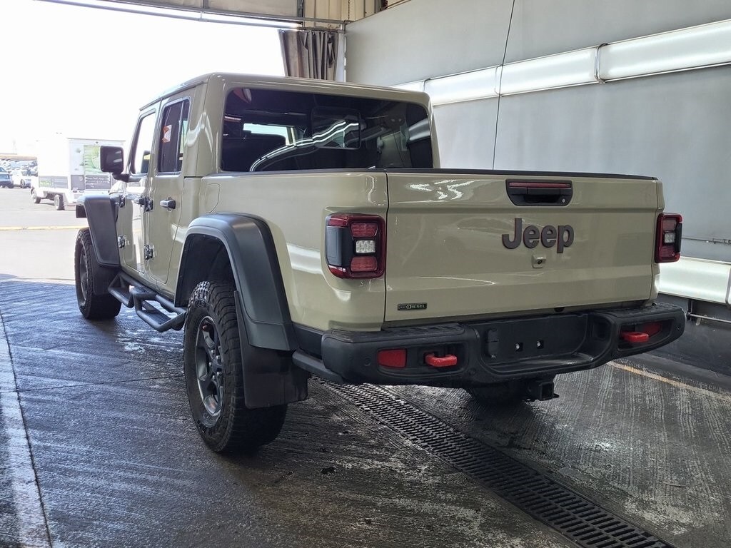 2022 Jeep Gladiator Rubicon photo 2