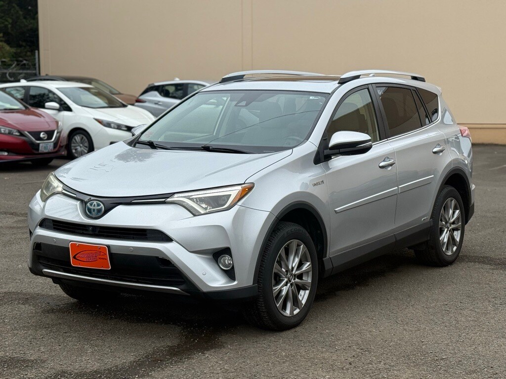 2016 Toyota RAV4 Hybrid Limited photo 2