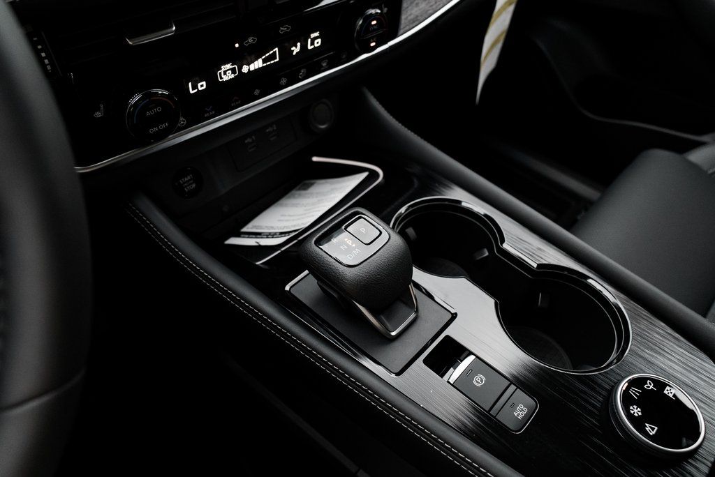 2026 Nissan Rogue Platinum - Photo 17