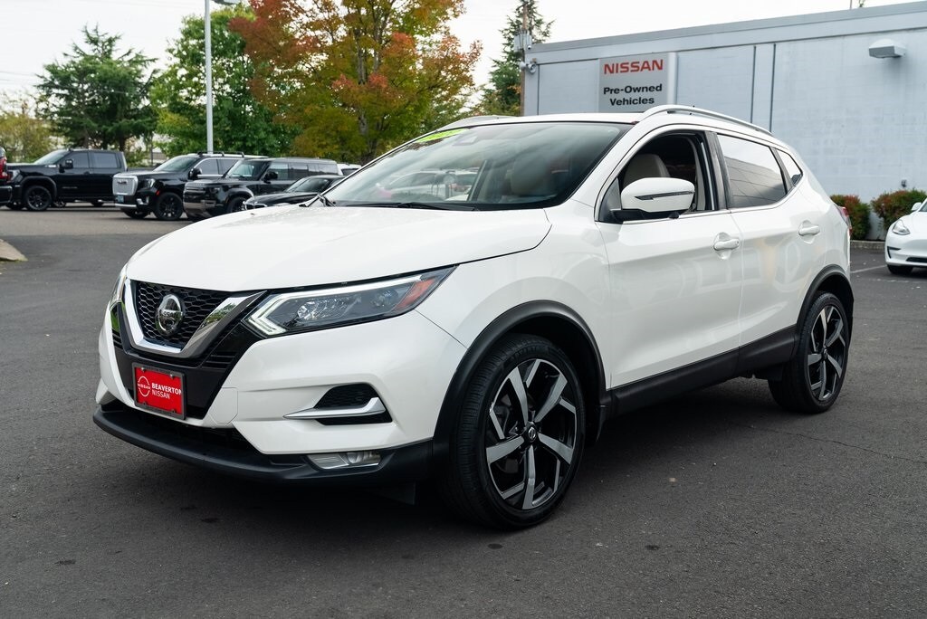 2020 Nissan Rogue Sport SL photo 2