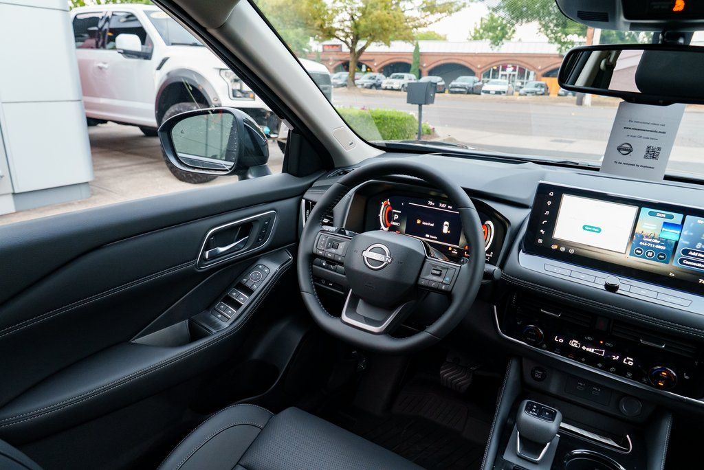 2026 Nissan Rogue Platinum - Photo 11