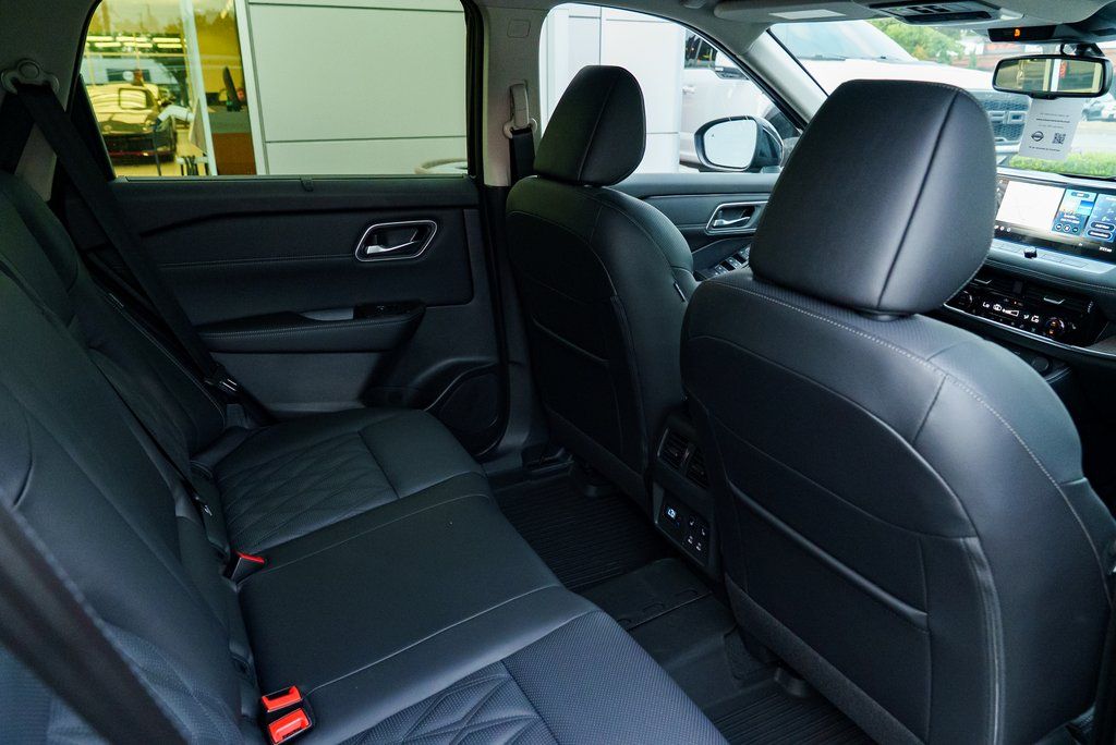 2026 Nissan Rogue Platinum - Photo 27