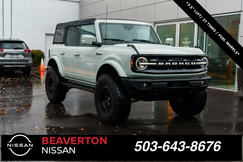 2023 Ford Bronco 4-Door Outer Banks's photo