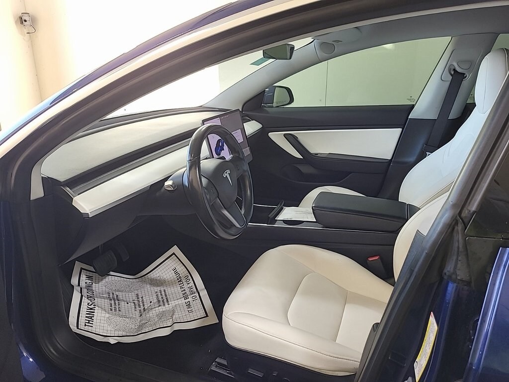 2019 Tesla Model 3 Long Range photo 3