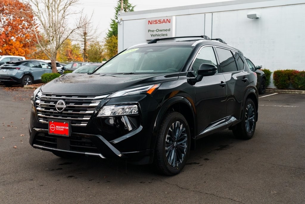 2026 Nissan Rogue Platinum photo 3