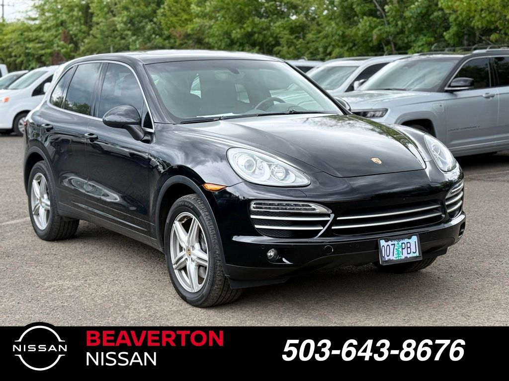 2014 Porsche Cayenne Platinum Edition's photo