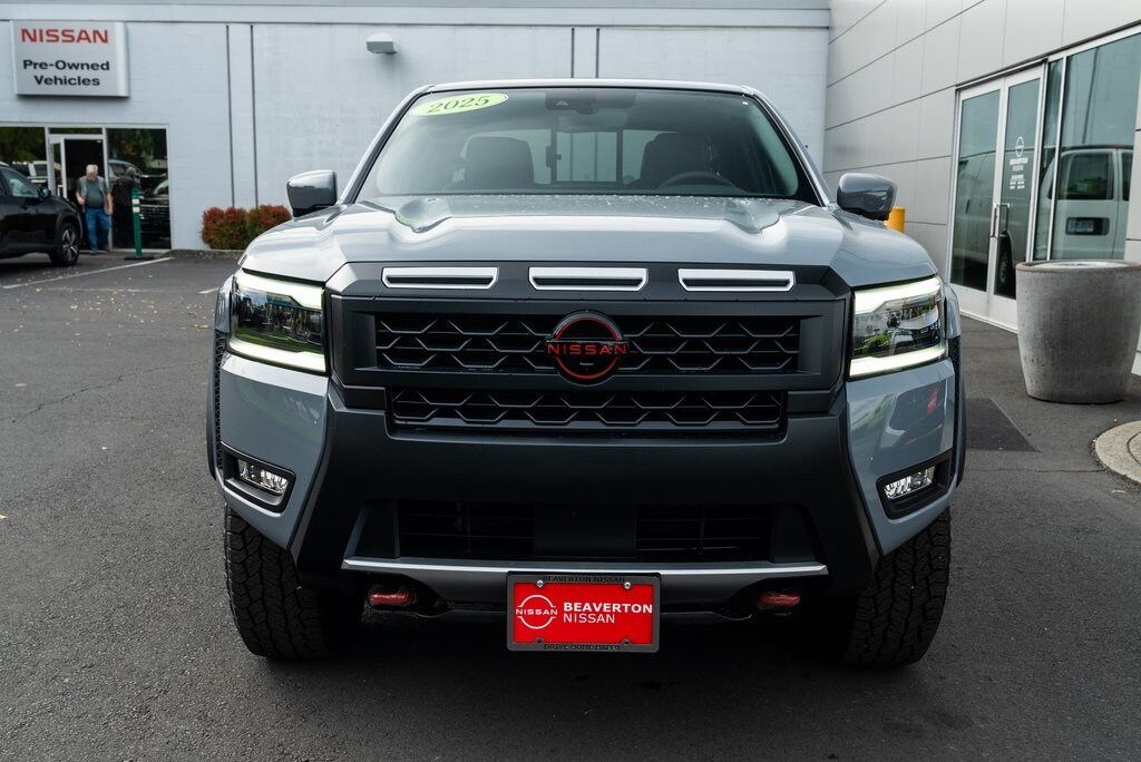 2026 Nissan Frontier Crew Cab PRO-4X photo 2