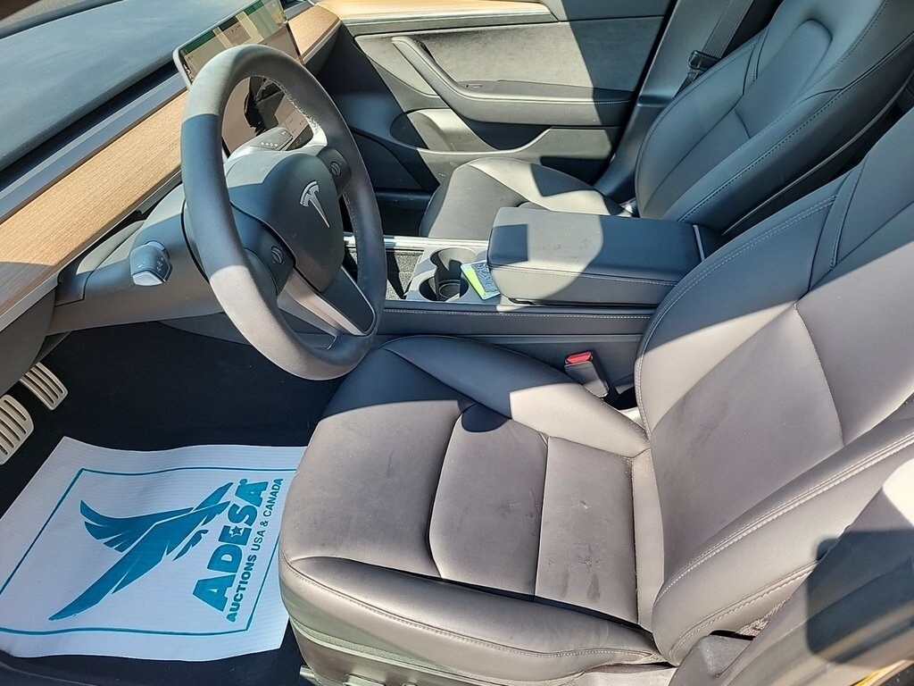 2022 Tesla Model 3 Performance photo 3