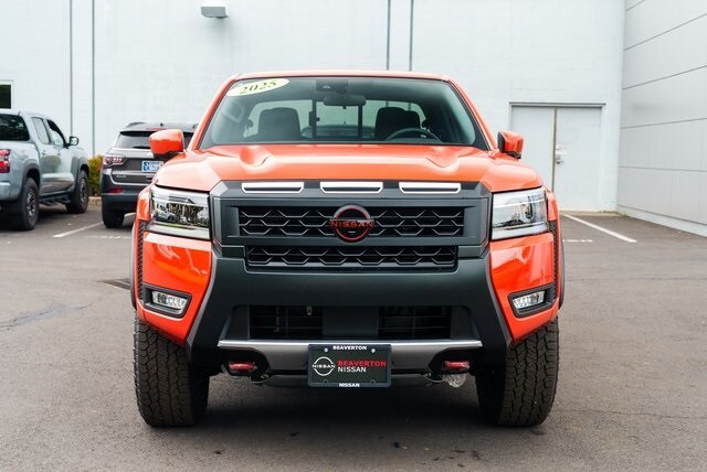 2025 Nissan Frontier PRO-4X photo 2