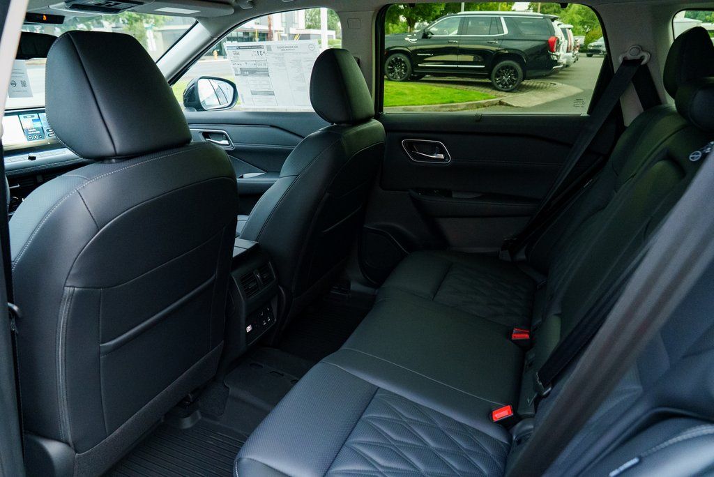 2026 Nissan Rogue Platinum - Photo 25