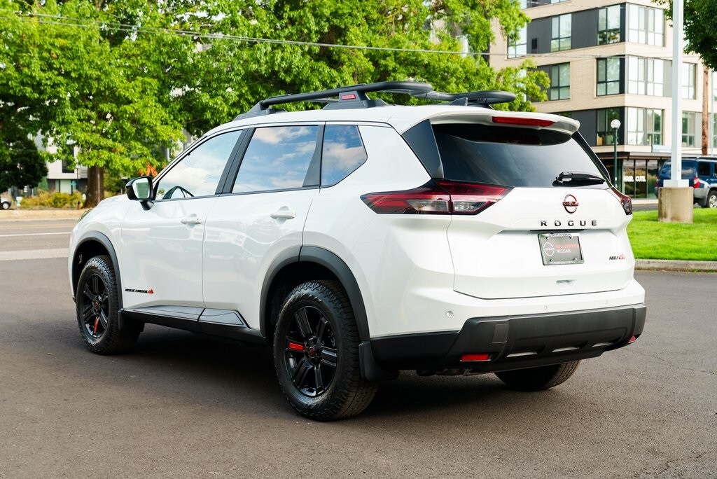 2026 Nissan Rogue SV photo 3