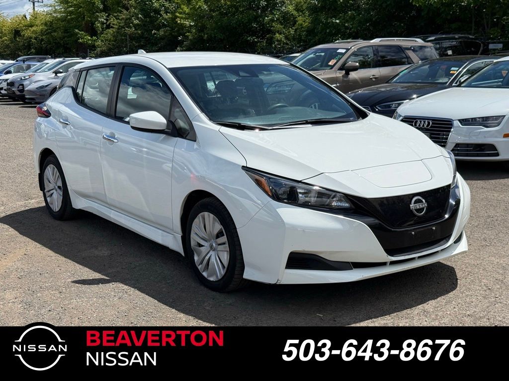 2024 Nissan Leaf S's photo