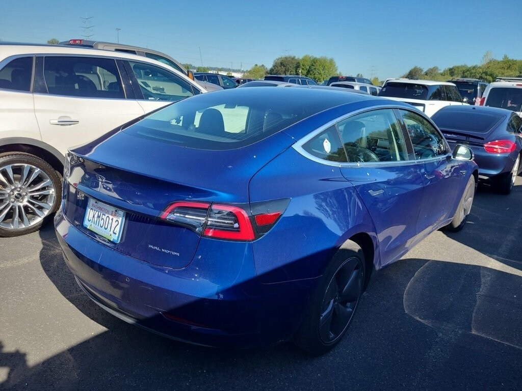 2019 Tesla Model 3 Long Range photo 3