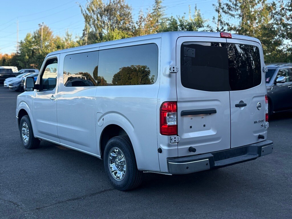 2020 Nissan NV3500 photo 3