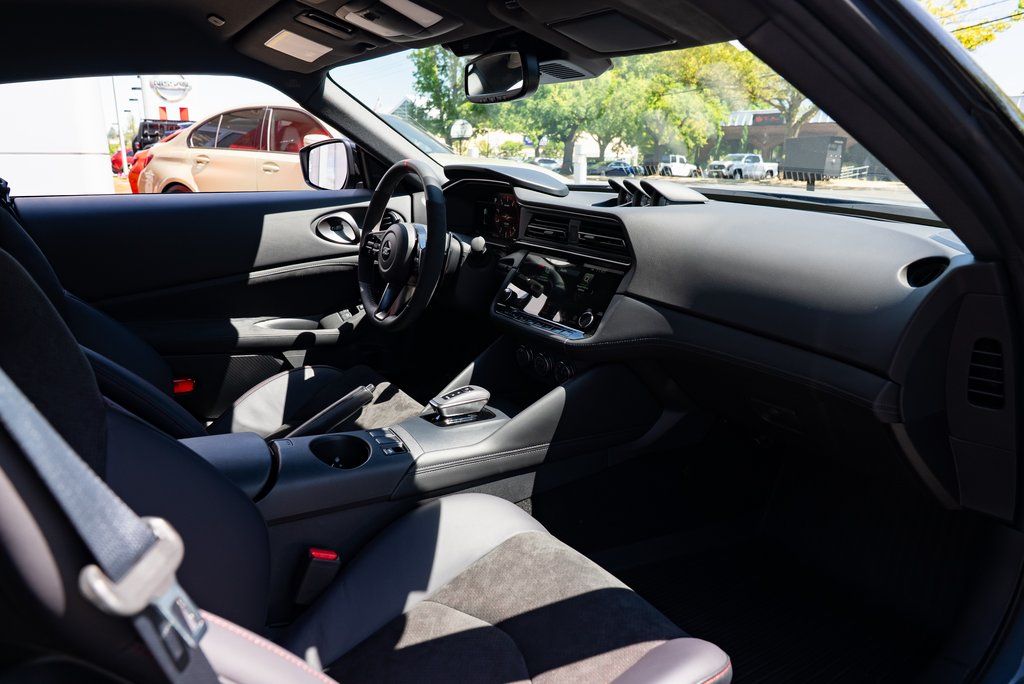 2024 Nissan Z NISMO - Photo 23