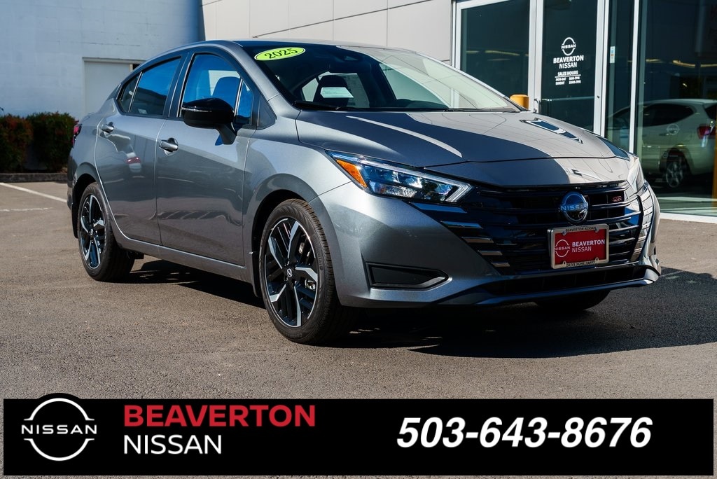 2025 Nissan Versa Sedan SR's photo