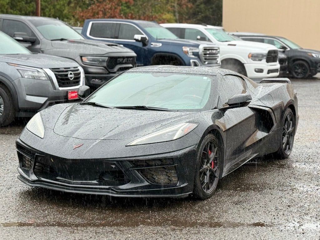 2020 Chevrolet Corvette Stingray photo 2