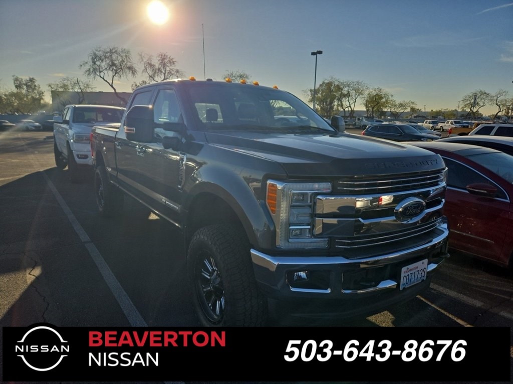 2017 Ford F-350 Super Duty Lariat