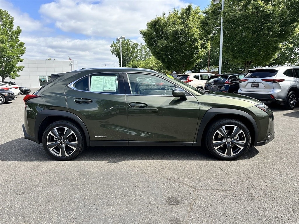 Used 2021 Lexus UX Hybrid 250h with VIN JTHX9JBH4M2051782 for sale in Beaverton, OR