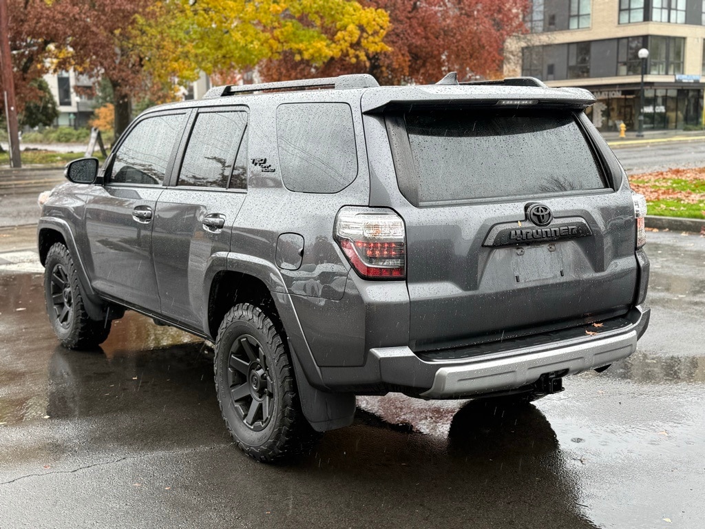 2020 Toyota 4Runner TRD Off-Road Premium photo 4
