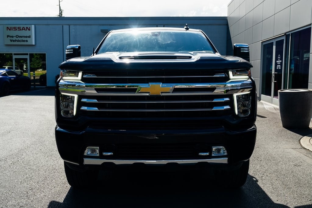 Used 2022 Chevrolet Silverado 3500HD High Country with VIN 2GC4YVE79N1237935 for sale in Beaverton, OR