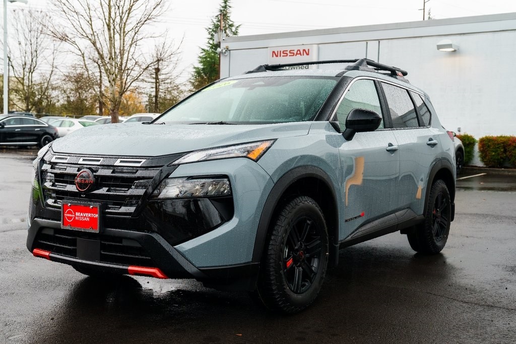 2026 Nissan Rogue SV photo 3