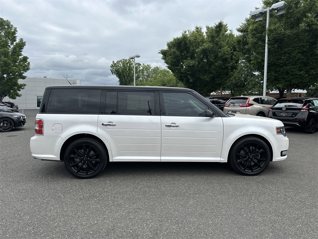 Used 2018 Ford Flex Limited with VIN 2FMHK6DT7JBA19709 for sale in Beaverton, OR