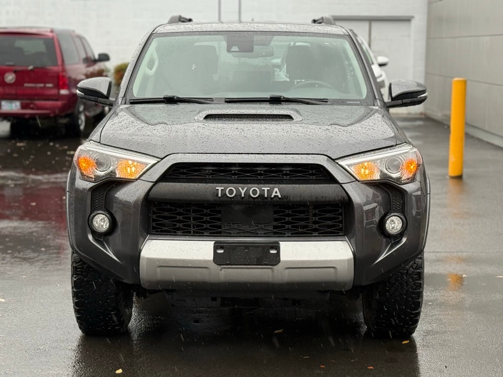 2020 Toyota 4Runner TRD Off-Road Premium photo 2