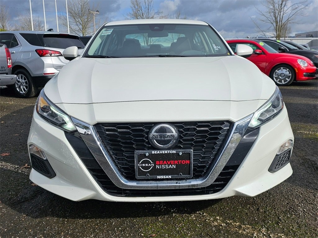 Used 2022 Nissan Altima SV with VIN 1N4BL4DW7NN363871 for sale in Beaverton, OR