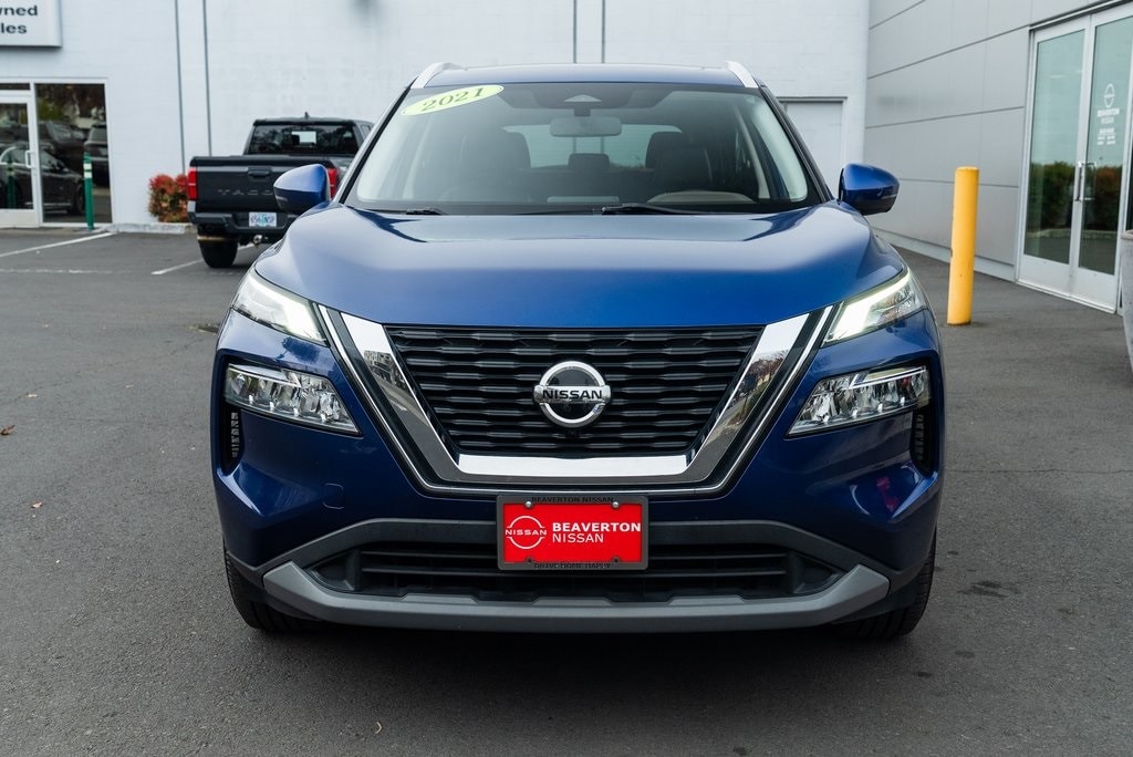 2021 Nissan Rogue SV photo 2