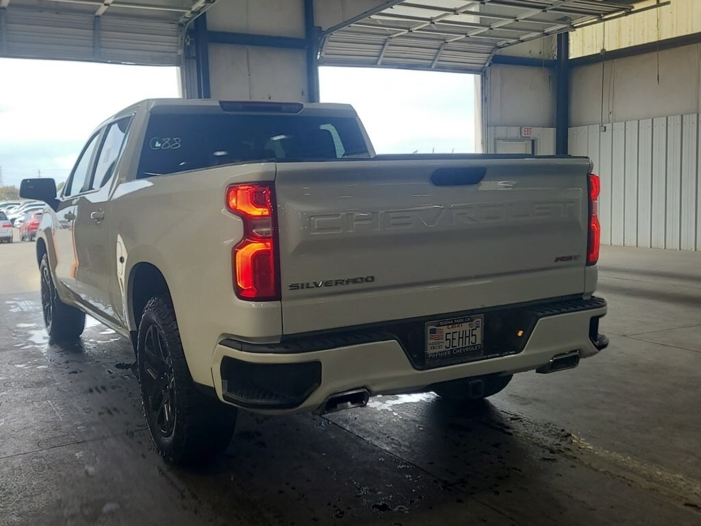 2022 Chevrolet Silverado 1500 RST photo 3