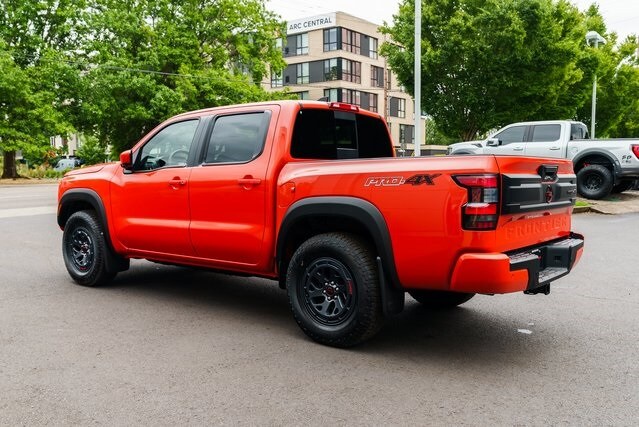 2025 Nissan Frontier PRO-4X photo 4