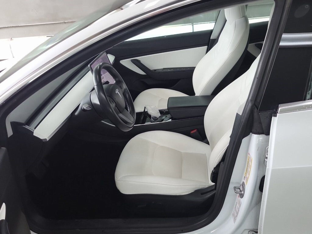 2018 Tesla Model 3 Long Range photo 3