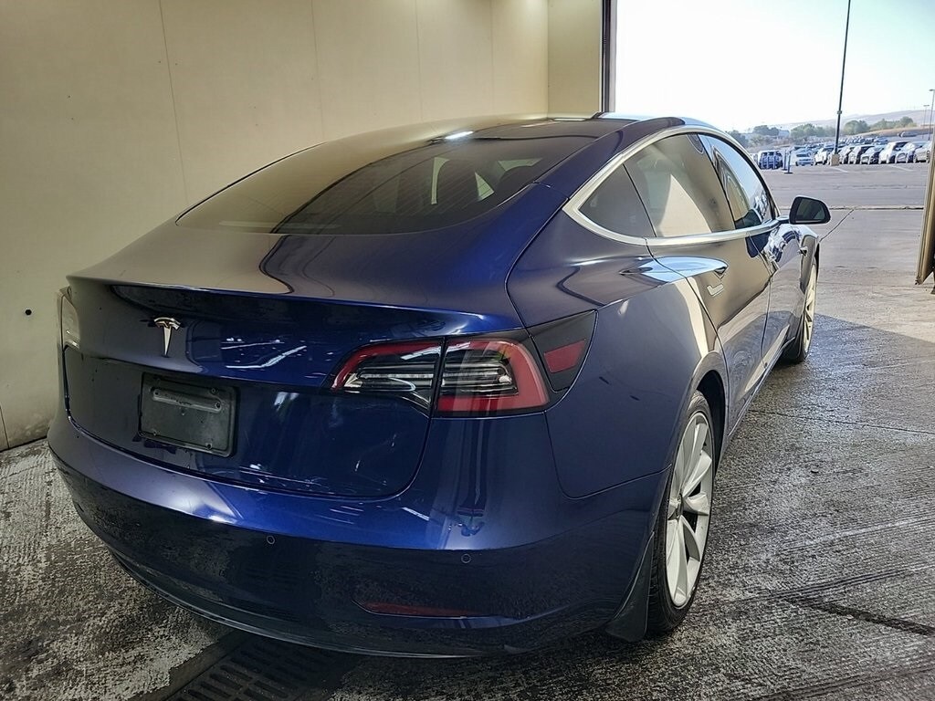 2019 Tesla Model 3 Long Range photo 2