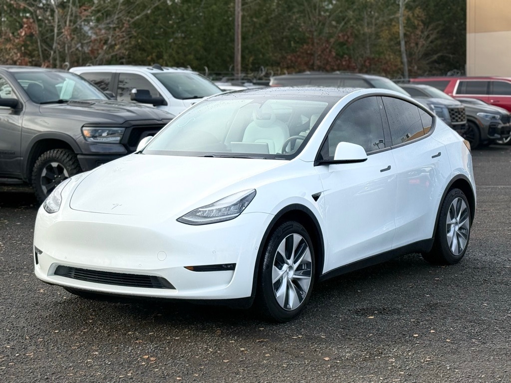 Used 2020 Tesla Model Y Long Range with VIN 5YJYGDEE1LF056657 for sale in Kansas City