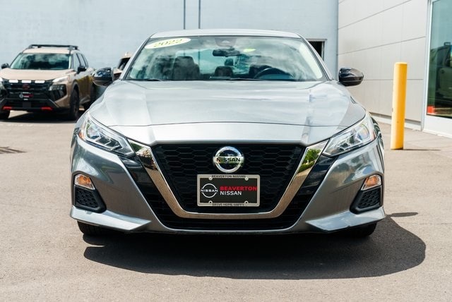 Used 2022 Nissan Altima SR with VIN 1N4BL4CV2NN307426 for sale in Beaverton, OR