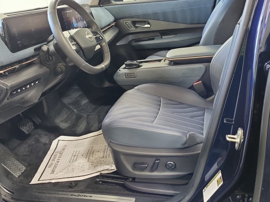 2023 Nissan ARIYA Platinum e-4ORCE photo 2