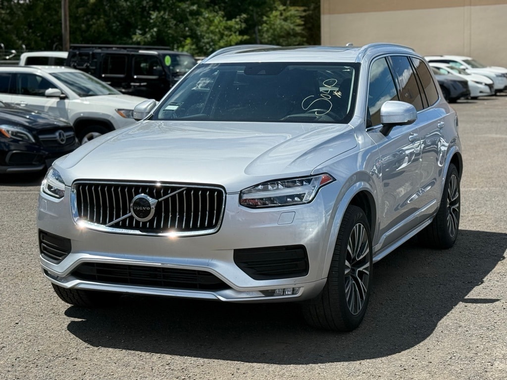 Used 2021 Volvo XC90 Momentum with VIN YV4102PK2M1721697 for sale in Beaverton, OR