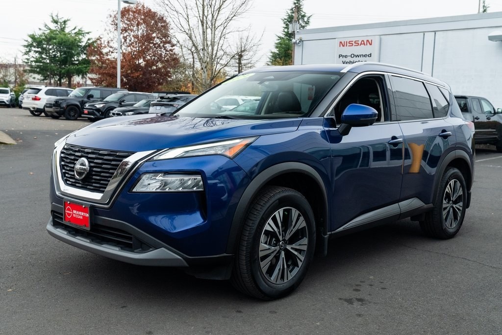 2021 Nissan Rogue SV photo 3