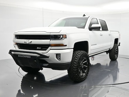 2017 Chevrolet Silverado 1500 LT Truck