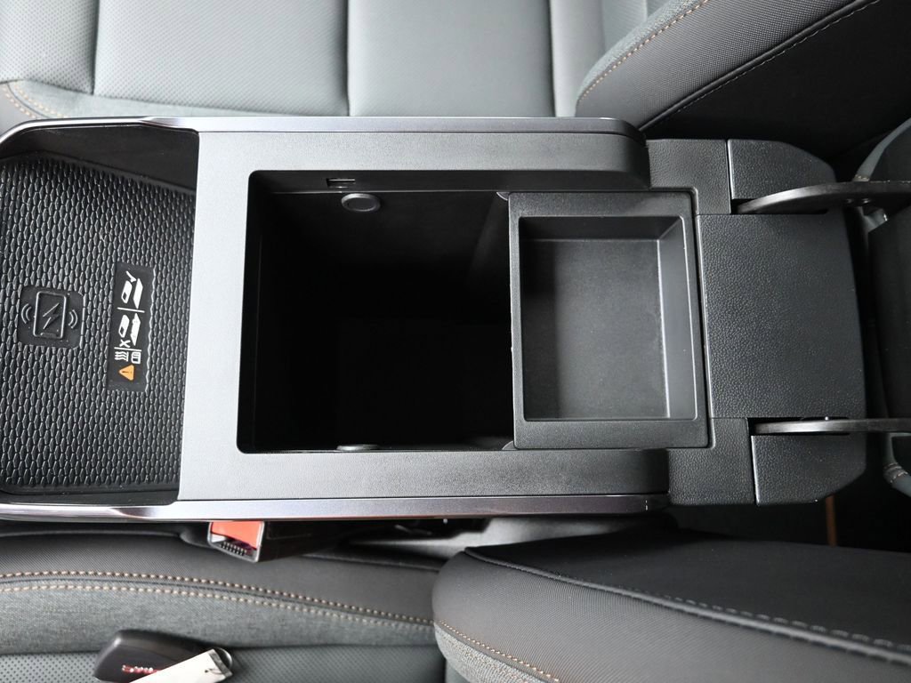 2026 GMC Terrain AT4 - Photo 22