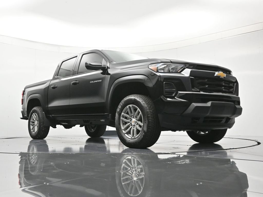 2026 Chevrolet Colorado LT - Photo 38