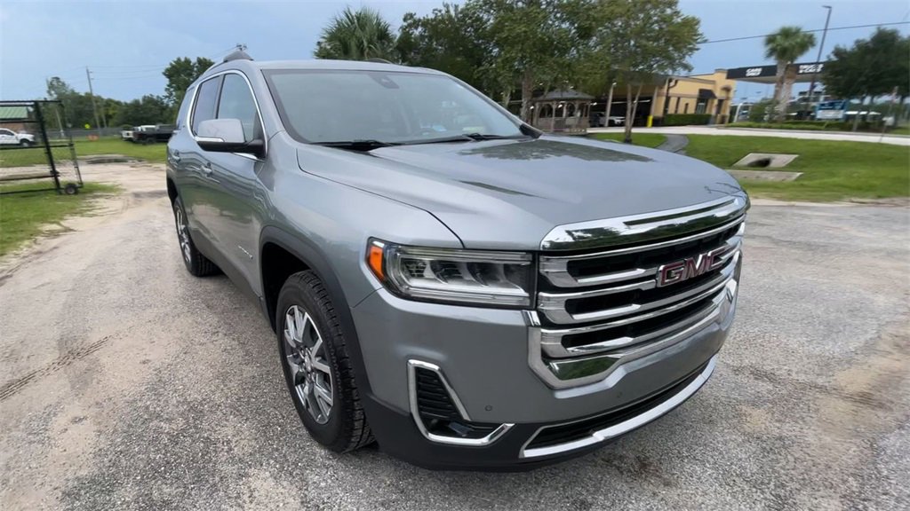 2023 Gmc Acadia SLT photo 2