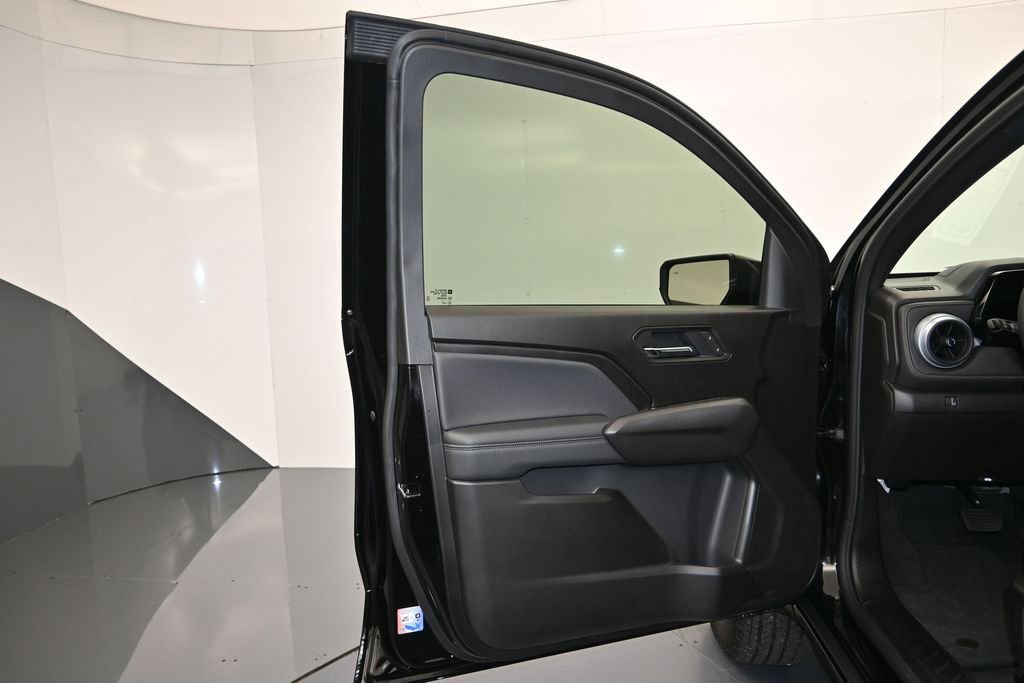 2026 Chevrolet Colorado LT - Photo 10