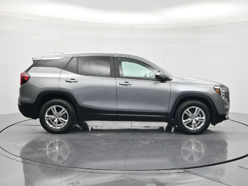Used 2024 GMC Terrain SLE SUV