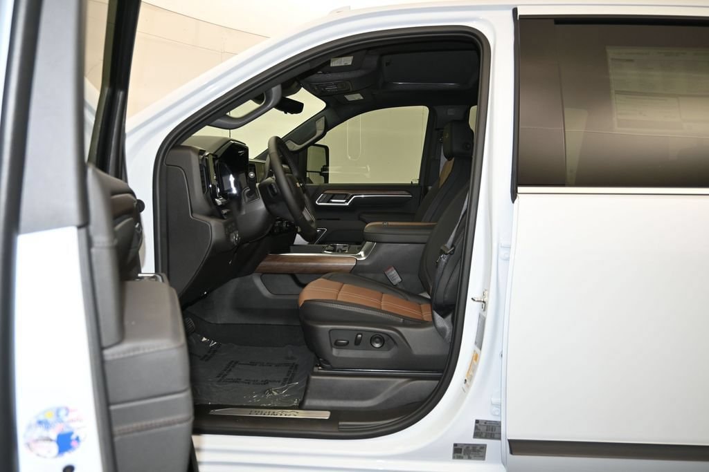 2026 Chevrolet Silverado 3500 HD High Country - Photo 22